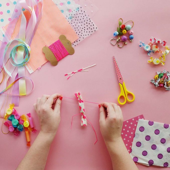 Japonai labai mėgsta dovanoti. Ir pakuotėms skiria kur kas daugiau dėmesio nei pačioms dovanoms“, – sako aistrą pakuotėms jaučianti E. Bizys