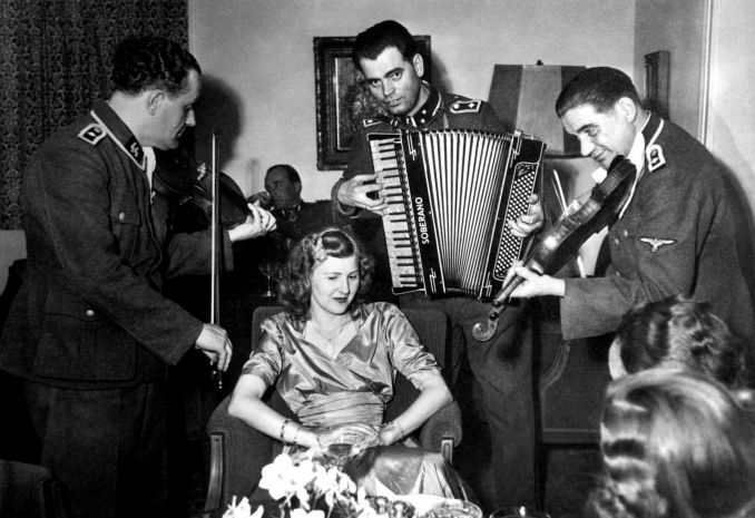 Eva Braun sesers vestuvėse