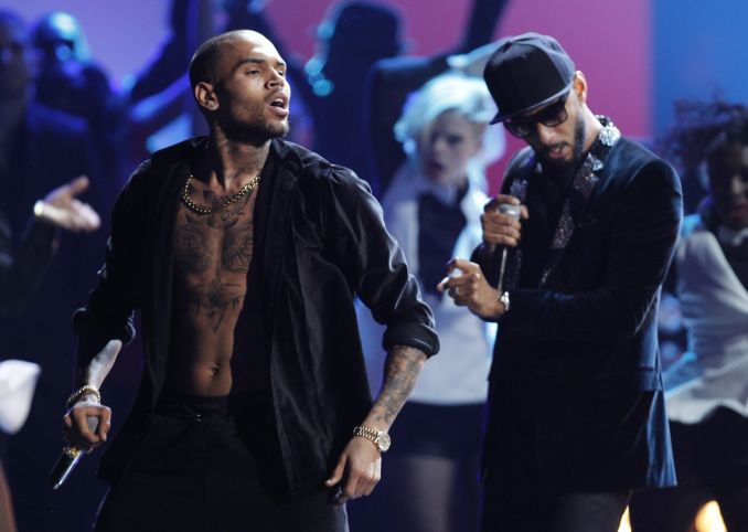 Chrisas Brownas (k.) ir Swizzas Beatzas