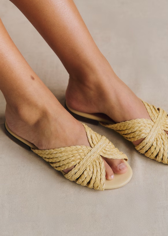 Low Paola Mules