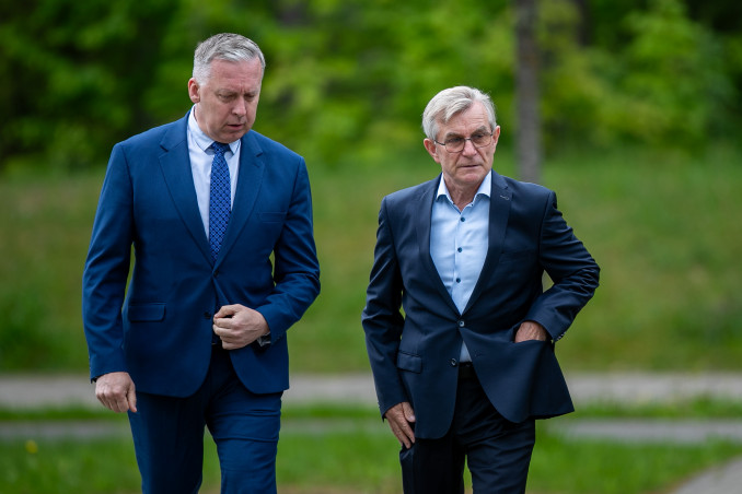 Visagine atsisveikinama su parlamentaru, olimpiečiu Šuklinu