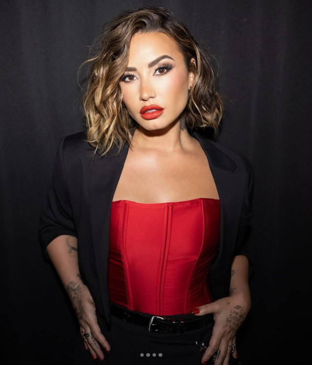 Auksinis sruogelių spindesys