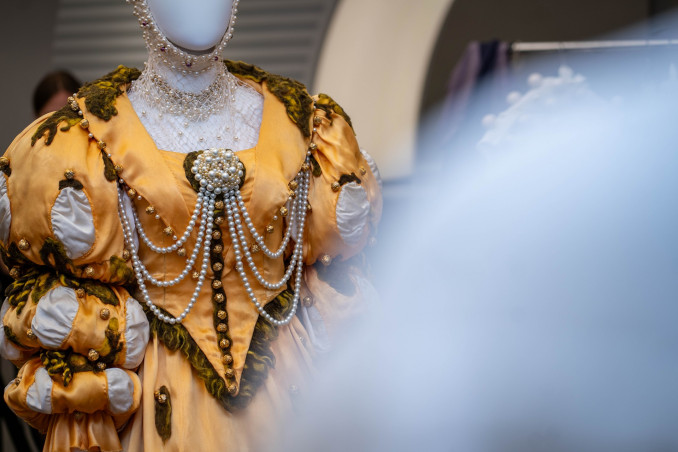 Dvi karalienės, dvi legendos – tarptautinė paroda apie Barborą Radvilaitę ir Kotryną Jogailaitę