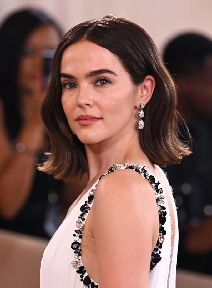 Zoey Deutch