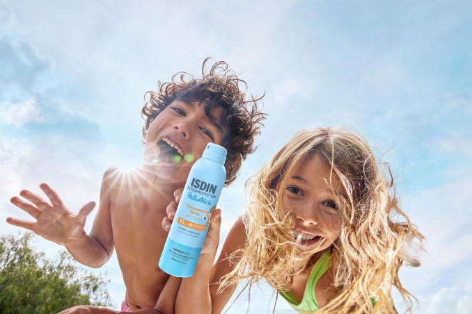 Isdin skaidri apsauginė dulksna Transparent Spray Wet Skin SPF50