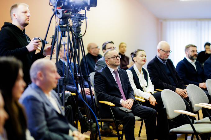 Dialogo tarp valdžios ir verslo paieškos: mažiau reguliavimo, daugiau bendradarbiavimo