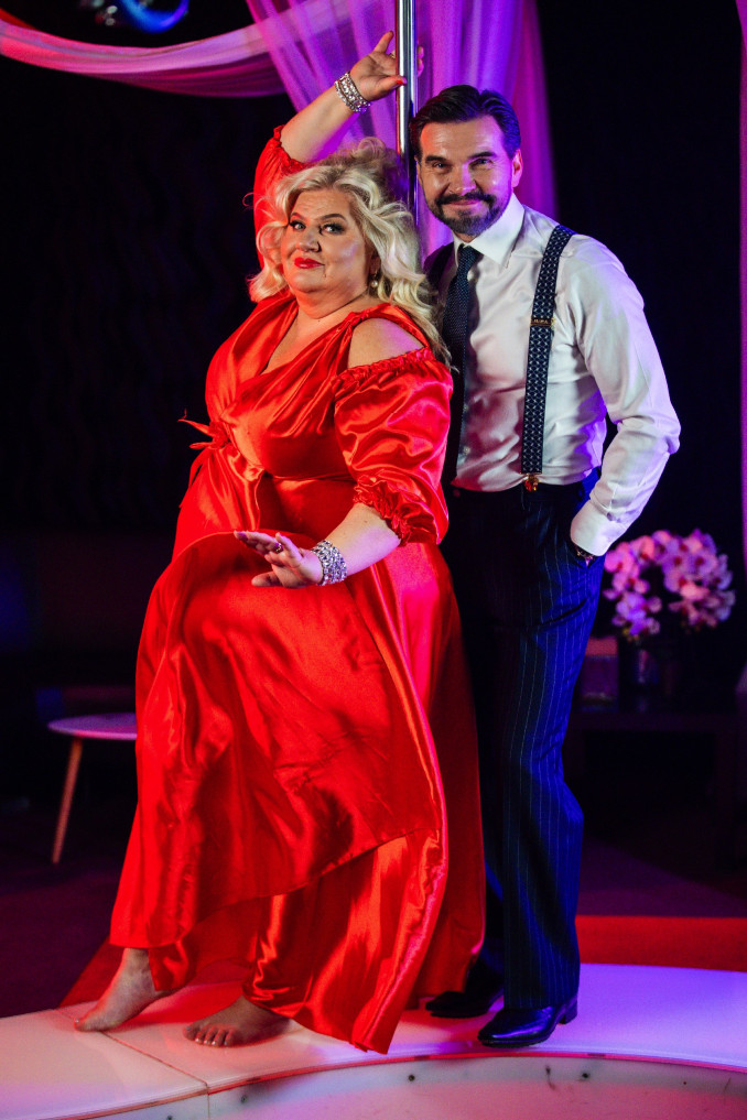 Po skandalingos „Sekso bomba“ dainos I. Jarmolenka suprato savo klaidą: „Filmuotis turėjo Daina Bilevičiūtė“