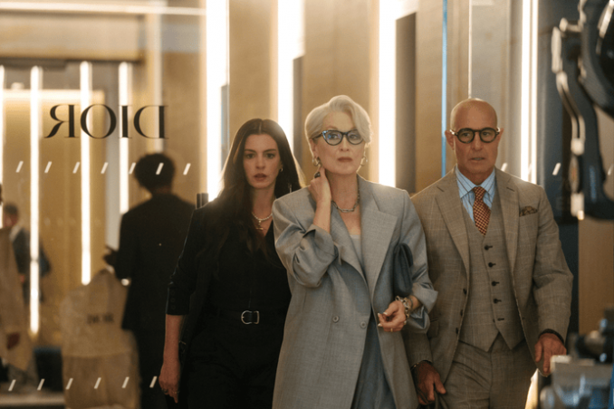 Po beveik 20 metų sugrįžta Miranda Priestly: „Ir velnias dėvi Prada 2“ žvelgia į naują mados ir medijų erą