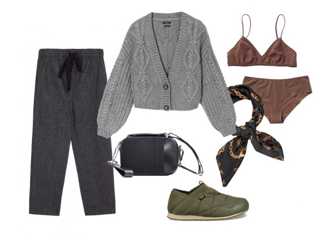 Kelnės „Zara“, megztinis „Reserved“, rankinė „Sportmax“, batai „Teva“, apatiniai „H&M Conscious Exclusive“, skarelė „Zara“