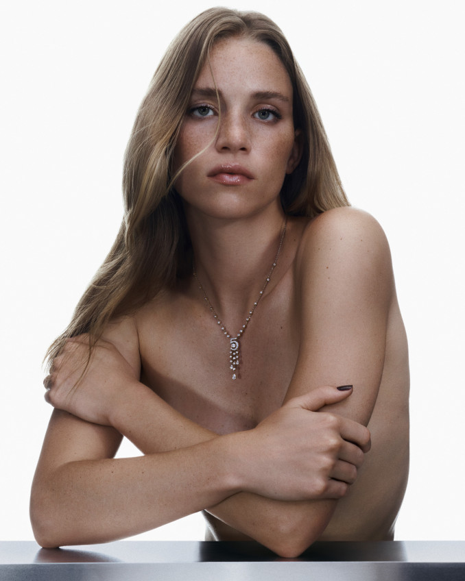 Naujoji „CHANEL Fine Jewelry N°5“ kolekcija: elegancijos ir prabangos sinonimas