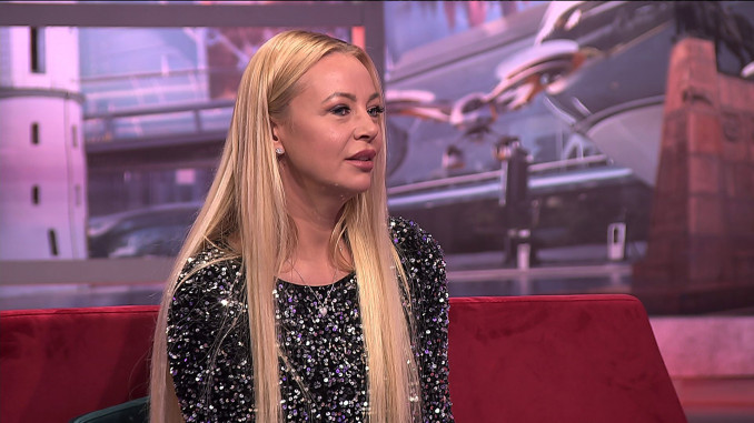 Dainininkė Mia atvirai papasakojo, kodėl mokykloje buvo tyčiojamasi iš jos sūnaus