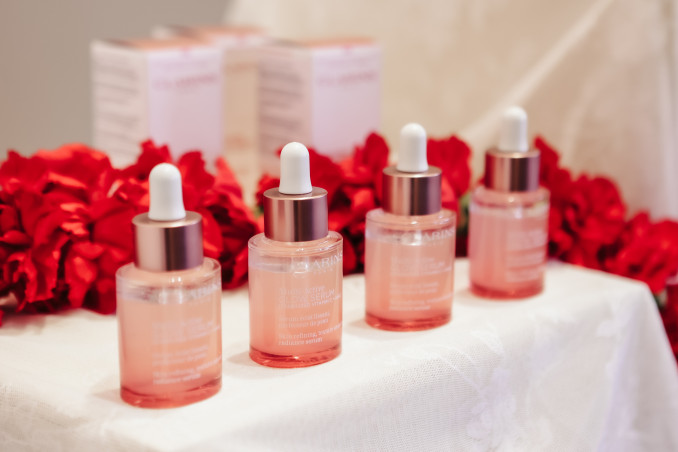 Bi-fazinis veido serumas „Multi-Active Glow Serum”