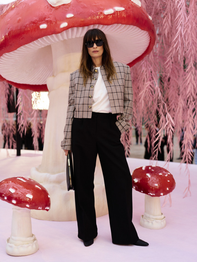 Modelis Caroline de Maigret, „Chanel“ 2026 m. pavasario-vasaros aukštosios mados šou
