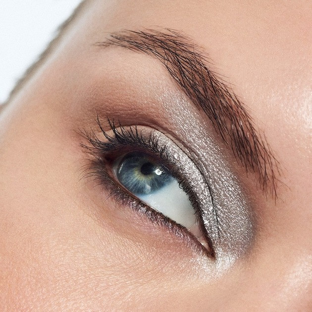 Sidabrinis žvilgsnis – rudens makiažo tendencija