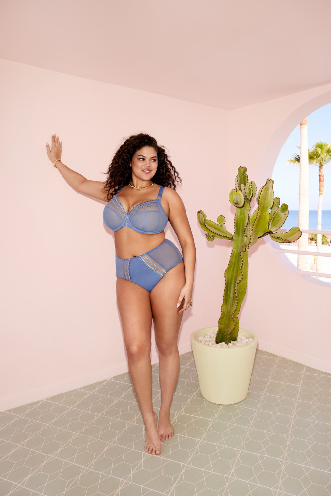 Matilda – ikoninė gili iškirptė