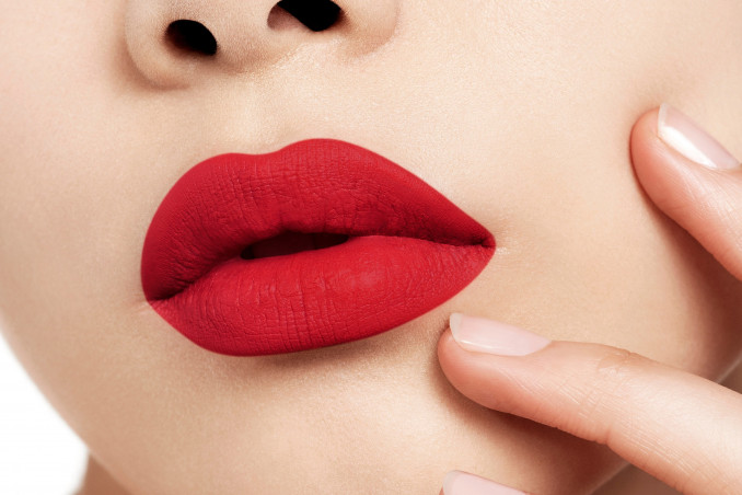 Riboto leidimo lūpų dažai „Rouge Dior“